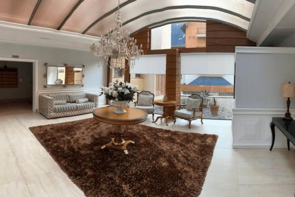 Apartamento Novo No Centro De Gramado Luaran gambar